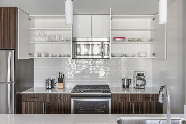 Foto del edificio - 7330 Bluff Springs Rd