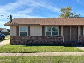 Building Photo - 4113 W 22nd St