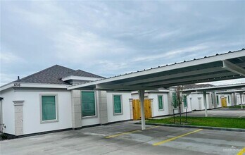 Building Photo - 1205 W Sucre Dr