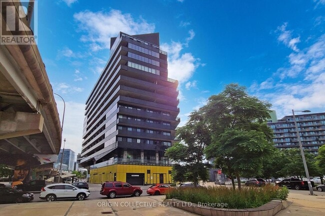 Building Photo - 21 Lawren Harris Square