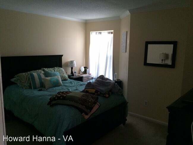 Building Photo - 2 br, 2 bath House - 2941 Lyme Regis Quay