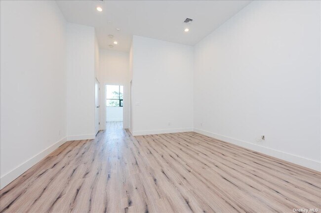 Building Photo - 316 Fulton Ave
