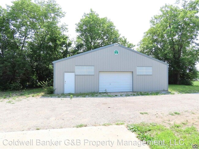 Building Photo - 5 br, 3 bath House - 1750 NE 54th St
