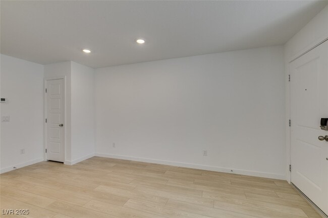 Building Photo - 945 Jigglypuff Pl