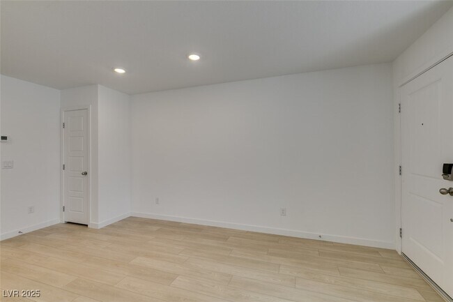 Foto del edificio - 945 Jigglypuff Pl