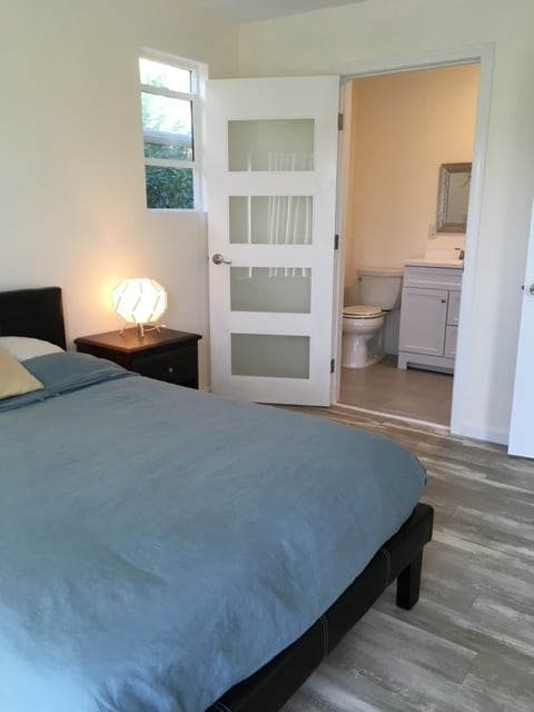 bed room - 10538 Draper Ave