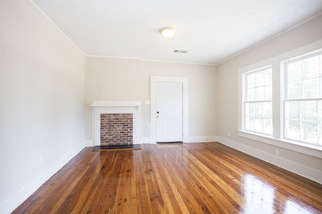 Building Photo - 116 N 14th St