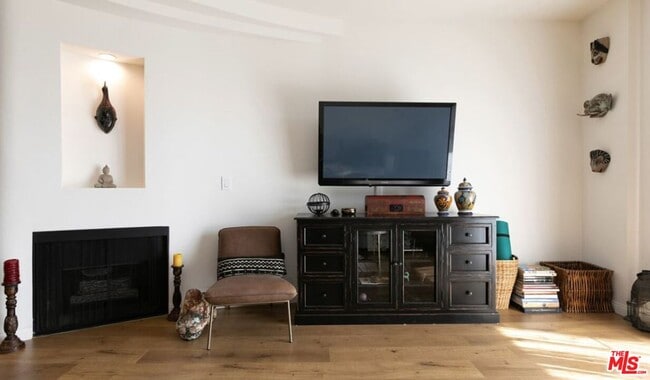 Foto del edificio - 12603 Moorpark St