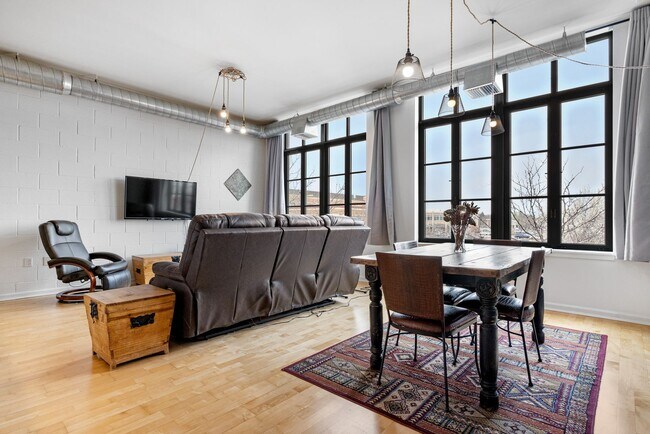 Foto del edificio - Upscale condo in Belmar Commons