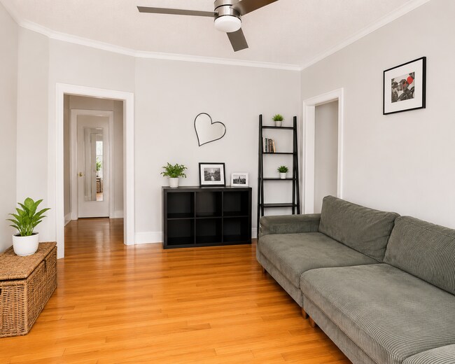 Foto del edificio - 2332 W Addison St