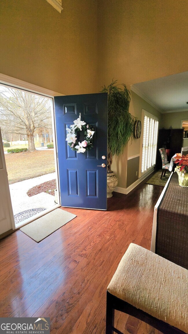 Building Photo - 180 Sycamore Bend