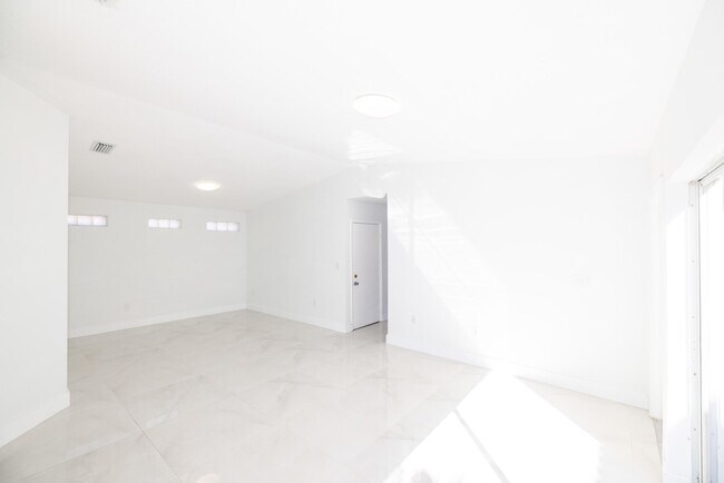 Foto del edificio - 17030 SW 139th Pl