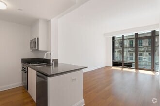 Building Photo - 57 Reade St