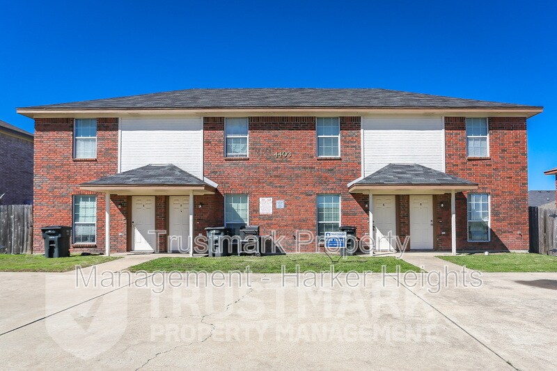 Foto principal - 4403 Abigail Dr