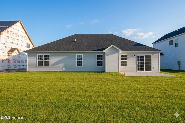 Building Photo - 918 Uplands Ln