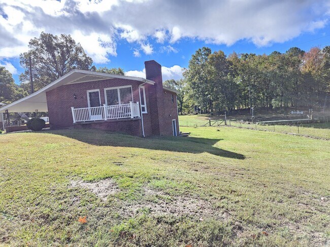 Foto del edificio - 318 Hammond St