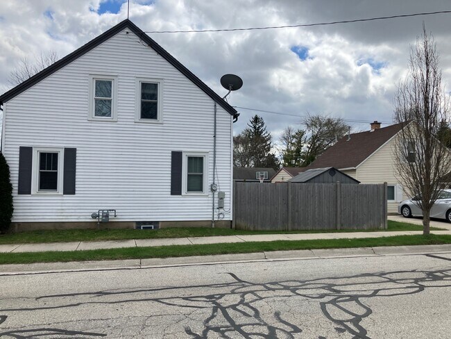 Foto del edificio - 1001 8th Ave