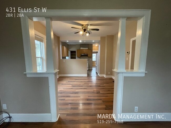 Photo du bâtiment - SPACIOUS 2 BEDROOM/1BATH HOUSE DOWNTOWN WINDSOR + UTILITIES