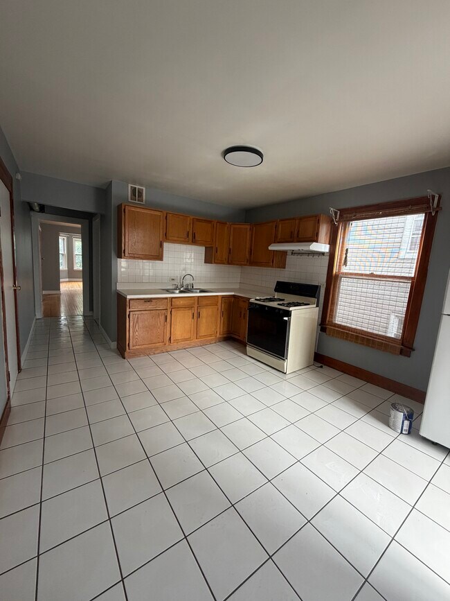 Foto del edificio - 2828 N Christiana Ave