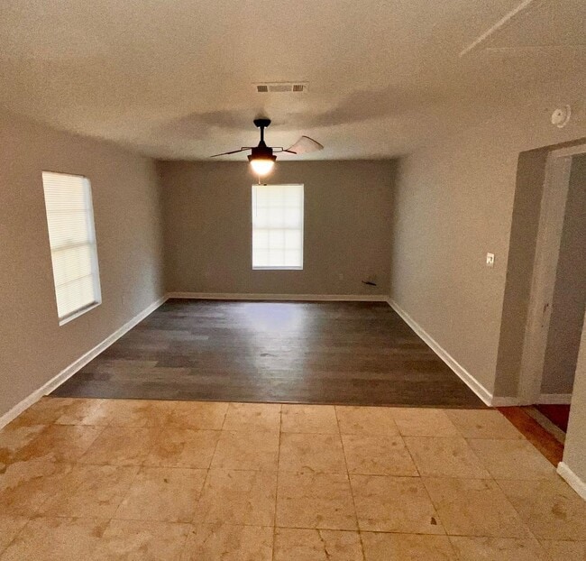 Photo - Gulfport 5 Bedroom House