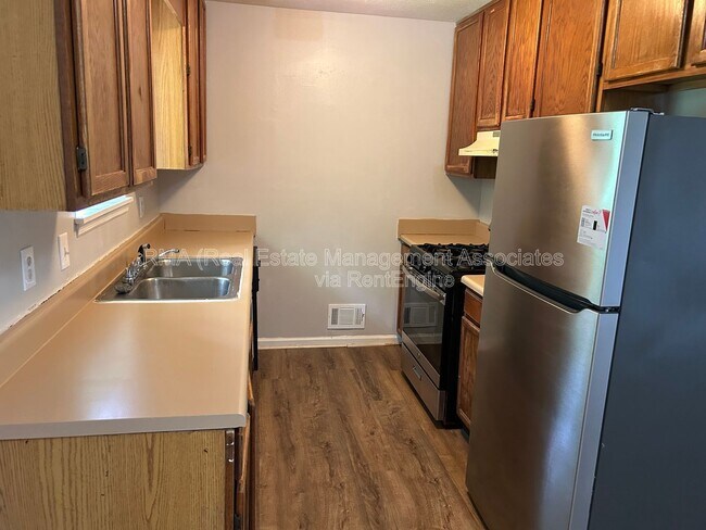 Foto del edificio - 1214 High Falls Rd