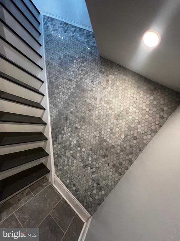 Building Photo - 5912 Palmetto St