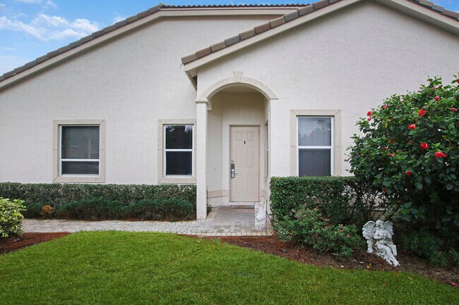 Foto del edificio - 8400 Mulligan Cir