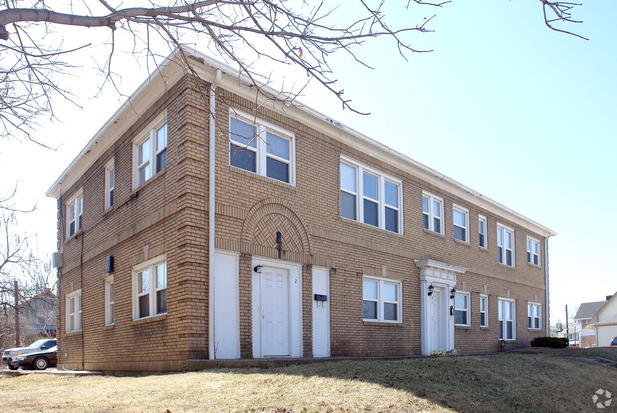 Primary Photo - 605 E 38th St