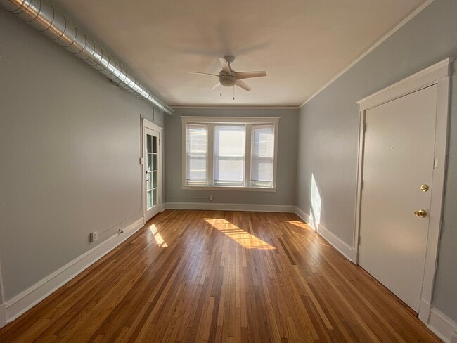 Building Photo - 3 bedroom rehab in the heart of Ukrainian Village