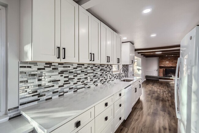 Photo - Beautiful 4 Bed House Near Old Town Little...