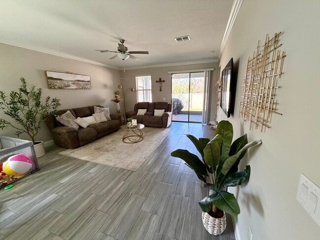 Building Photo - 9971 Campanula Ct