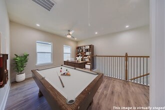 Building Photo - 10512 Exeter St