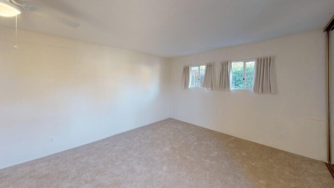 Building Photo - 4312 Manzanita Dr