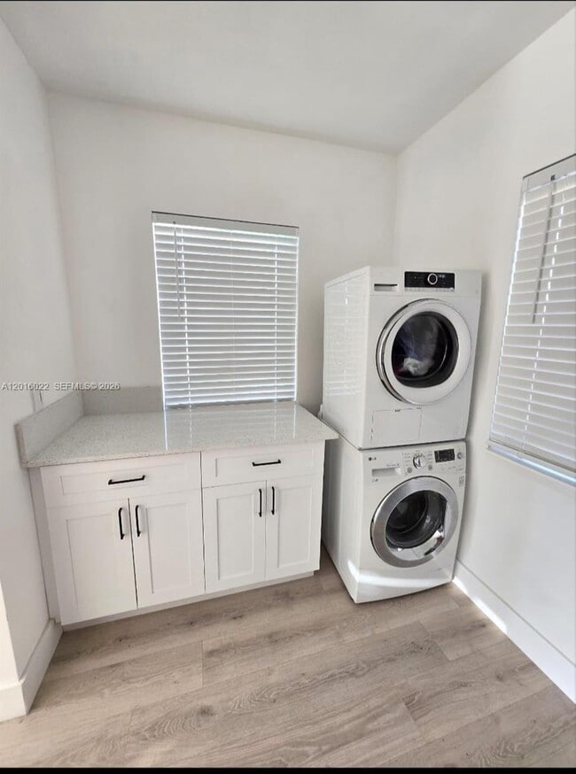 Foto del edificio - 801 NW 75th St