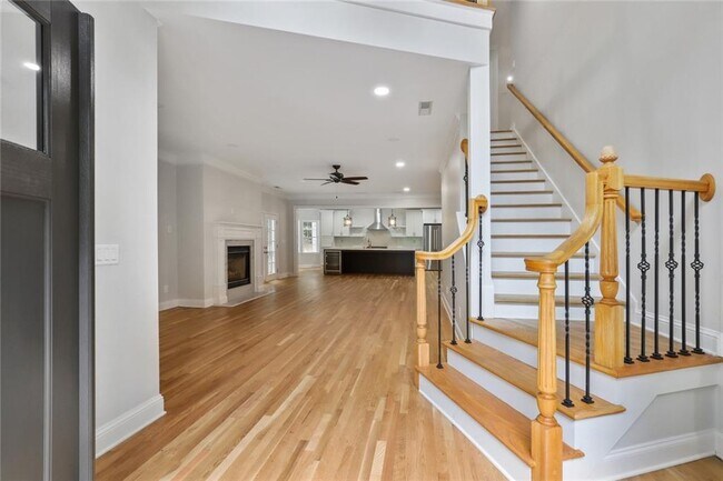 Foto del edificio - 210 Aerie Ct