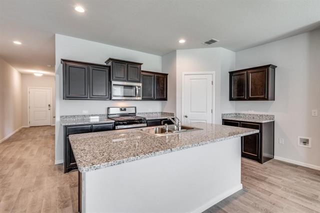 Foto del edificio - 9021 Eagles Landing Dr