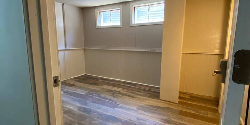 Primary Photo - Wheeling Room