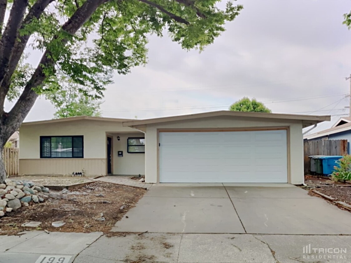 Foto principal - 199 Ironwood St