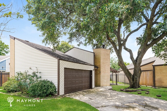 Building Photo - 10814 Kirktown Dr