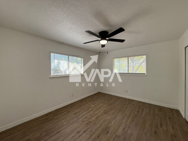 Building Photo - 6726 Alan Hale Dr