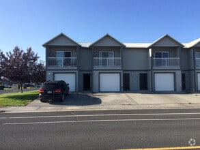 Building Photo - 1010 3rd Ave NE