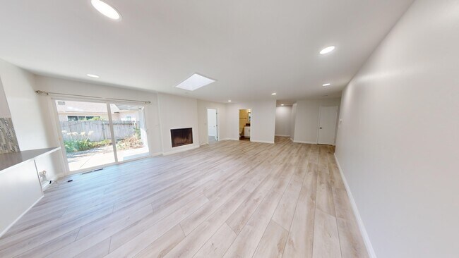 Foto del edificio - 5165 Remington Rd