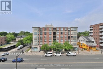 Building Photo - 2727-2727 Yonge St