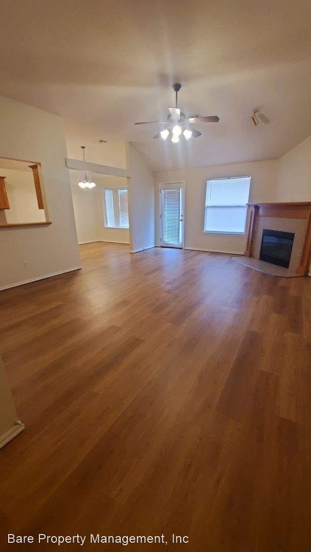 Building Photo - 3 br, 2 bath House - 2725 Northern Hills Rd