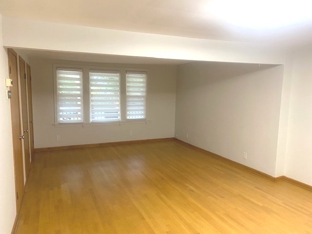 Foto del edificio - 3304 N Paris Ave