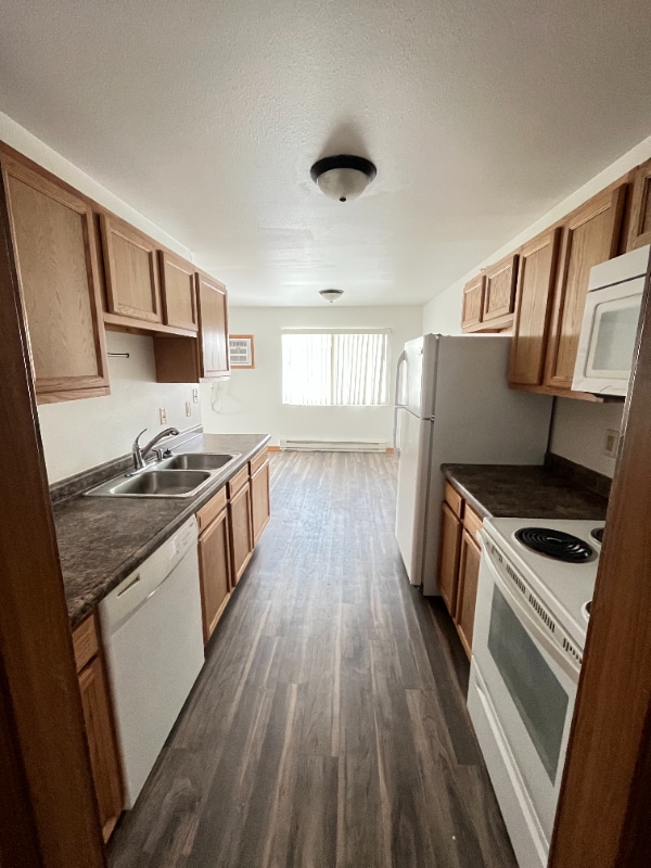 Building Photo - 2627 S 17th St