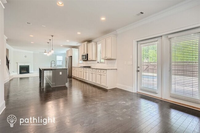 Foto del edificio - 278 Victoria Heights Drive