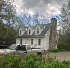 Building Photo - 207 Stillwater Ave
