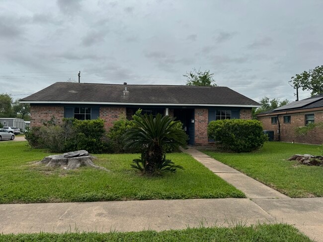 Building Photo - 3503 Prudence Dr