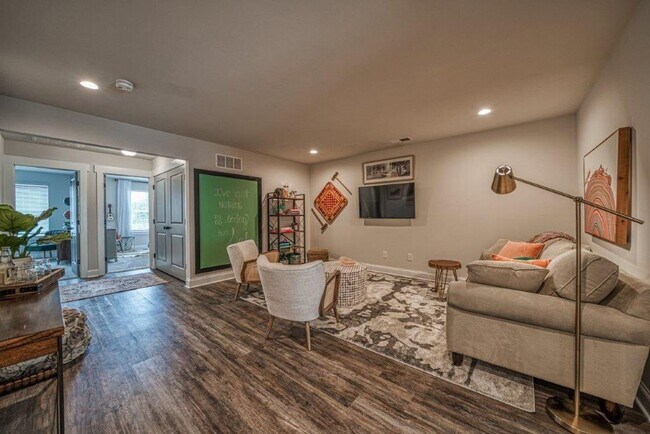 Building Photo - SKYE SINGLE FAMILY HOME